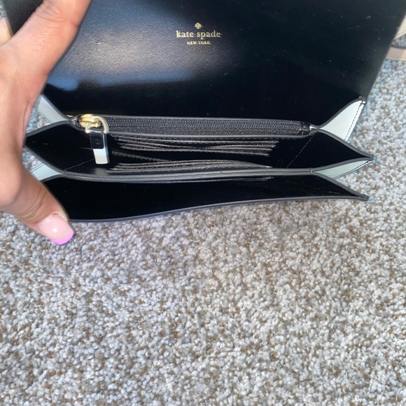 Kate Spade Wallet - Picture 4 of 4